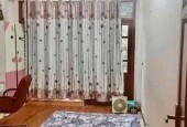 Cho thuê nhà Phố Chợ Khâm Thiên, 35m2, 6 tầng, chỉ 10 triệu, vào ngay - cho ở gia đình, nhóm